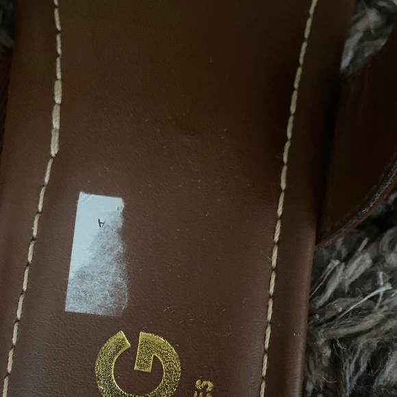 EUC GBG Los Angeles Gold Chain Brown Sandals - Picture 4 of 5